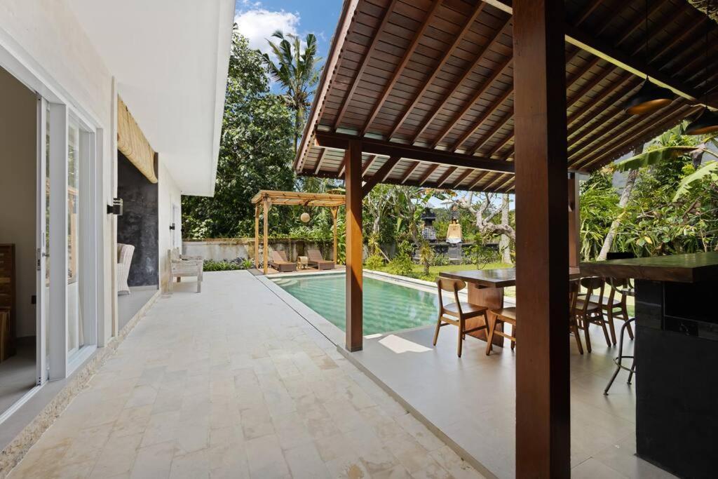 New 4 Bedroom Villa Surrounded By Jungle And Ricefields Ubud Extérieur photo